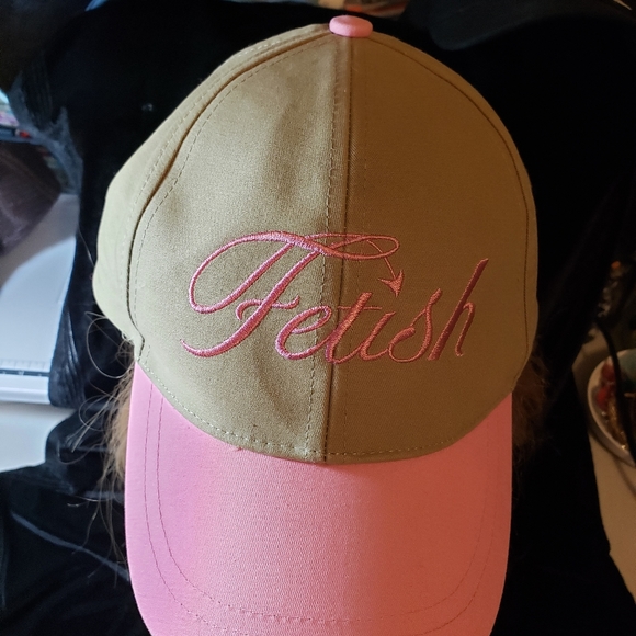 "FETISH'  LADIES HAT - Picture 7 of 16